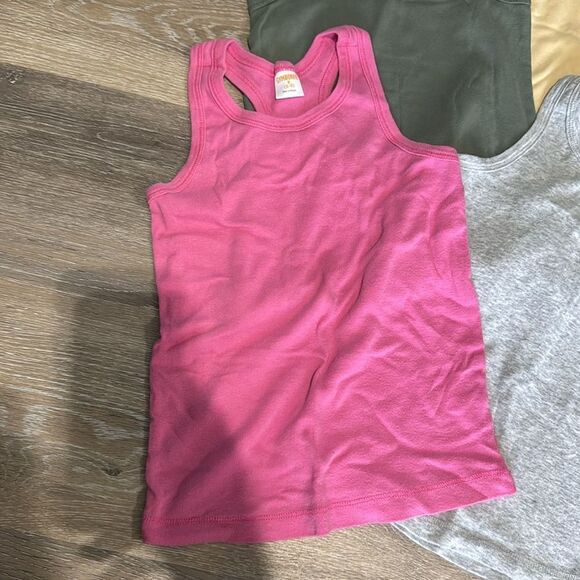 Bundle of 7 Gymboree Tanks - Picture 5 of 11